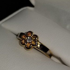 Gold flower toe ring